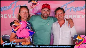 Cliquez pour téléchargez cette photo Téléchargez cette photo