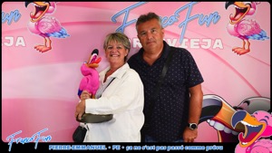 Cliquez pour téléchargez cette photo Téléchargez cette photo