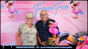 Cliquez pour téléchargez cette photo Téléchargez cette photo