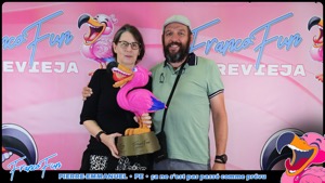Cliquez pour téléchargez cette photo Téléchargez cette photo
