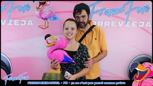 Cliquez pour téléchargez cette photo Téléchargez cette photo