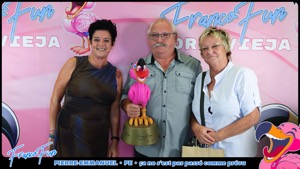 Cliquez pour téléchargez cette photo Téléchargez cette photo