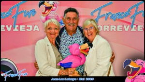 Cliquez pour téléchargez cette photo Téléchargez cette photo
