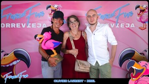 Cliquez pour téléchargez cette photo Téléchargez cette photo