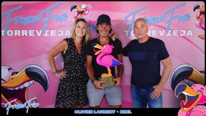 Cliquez pour téléchargez cette photo Téléchargez cette photo