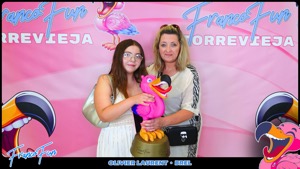 Cliquez pour téléchargez cette photo Téléchargez cette photo
