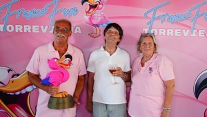 Cliquez pour téléchargez cette photo Téléchargez cette photo