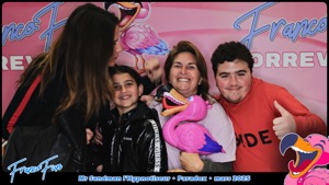 Cliquez pour téléchargez cette photo Téléchargez cette photo