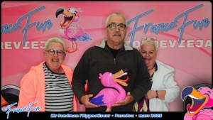Cliquez pour téléchargez cette photo Téléchargez cette photo