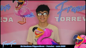 Cliquez pour téléchargez cette photo Téléchargez cette photo
