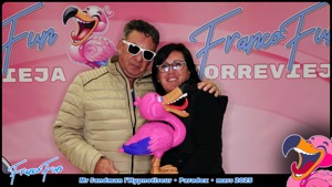 Cliquez pour téléchargez cette photo Téléchargez cette photo