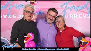 Cliquez pour téléchargez cette photo Téléchargez cette photo
